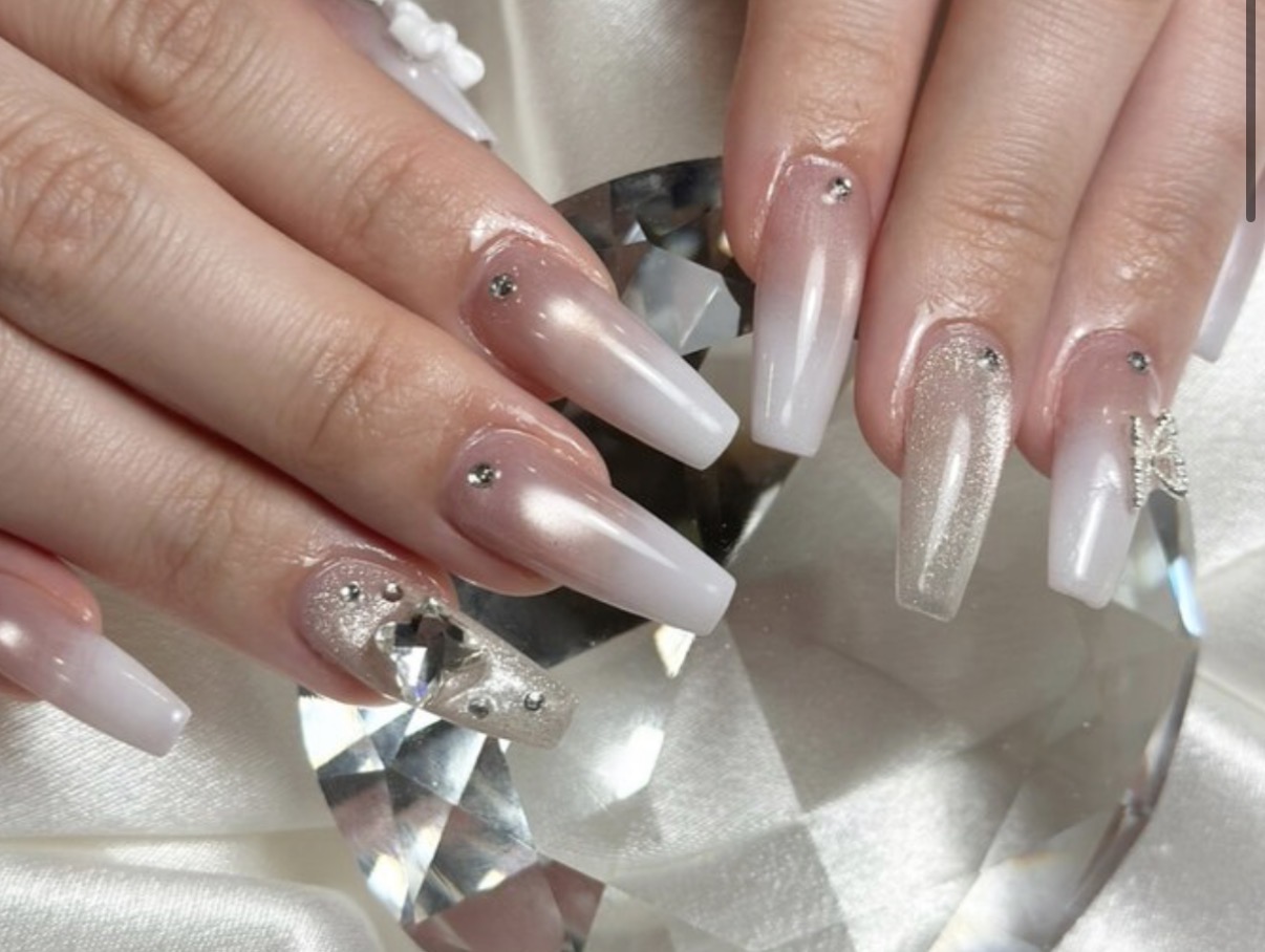 白グラデーション